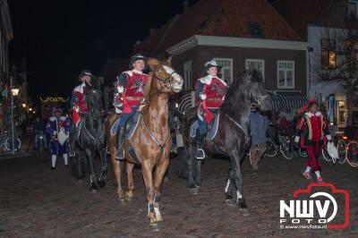 Haven van Elburg decor van de avondintocht van Sinterklaas in Elburg. - © NWVFoto.nl